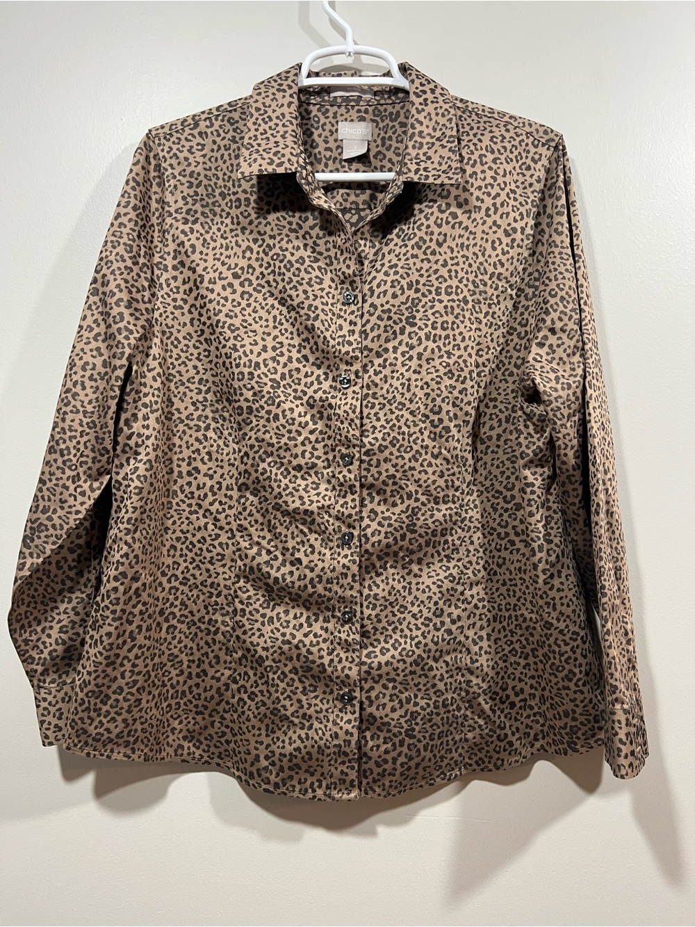 Chico's COOLMAX Leopard Print Button-Down Shirt in Brown and Black Size 2
